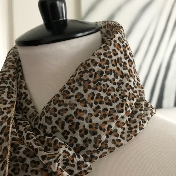 NWOT 100% Silk Made in France Animal Print Scarf - Picture 8 of 16